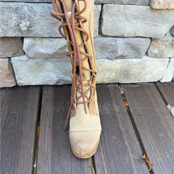 Sorel Beige Lace-Up Boots. Cate the great - Picture 5 of 11